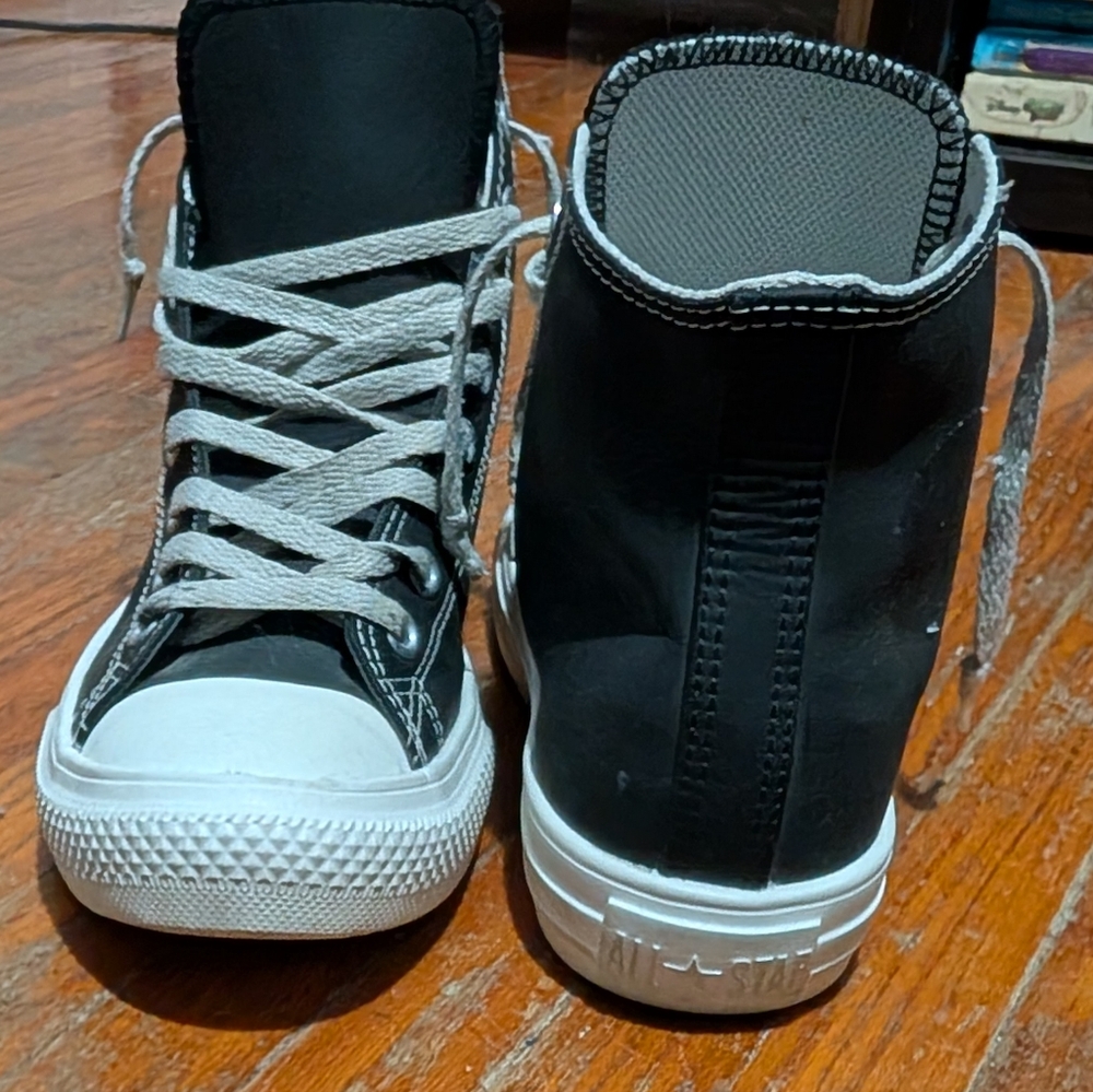 Waterproof Converse - Picture 2 of 3